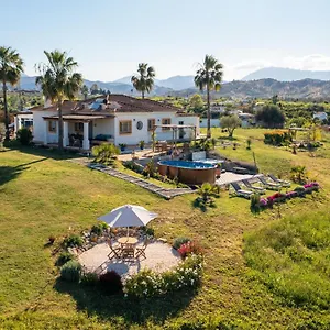 Casa De Sueños Bed and breakfast