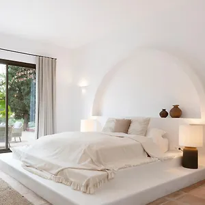La Familia Naranja Bed and breakfast